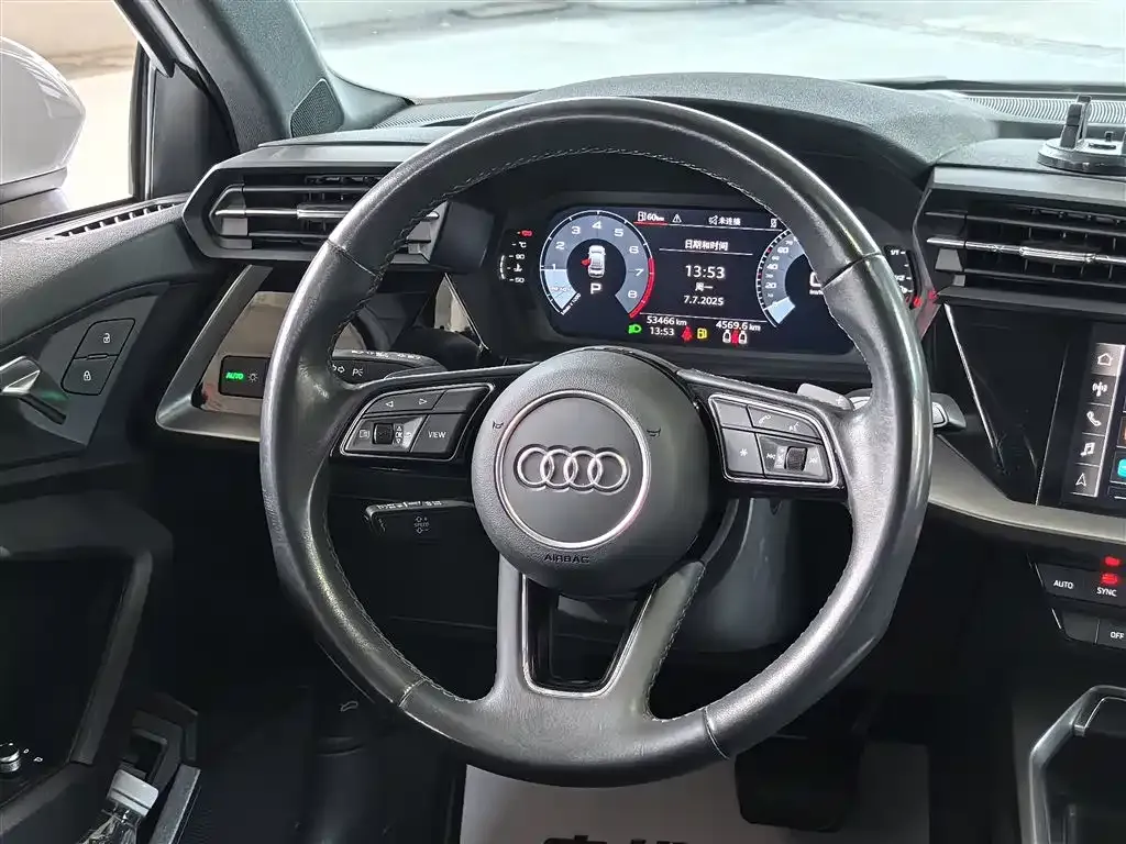 Audi A3 2024 из CN, фото 5