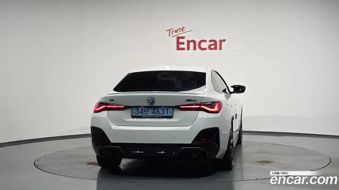 BMW i4 2023 из KR, фото 4