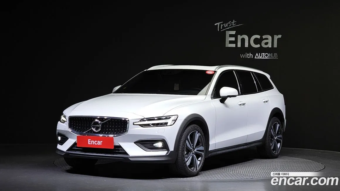 Volvo V60 2021 из KR, фото 1