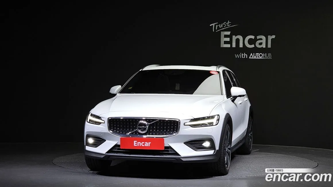 Volvo V60 2021 из KR, фото 3