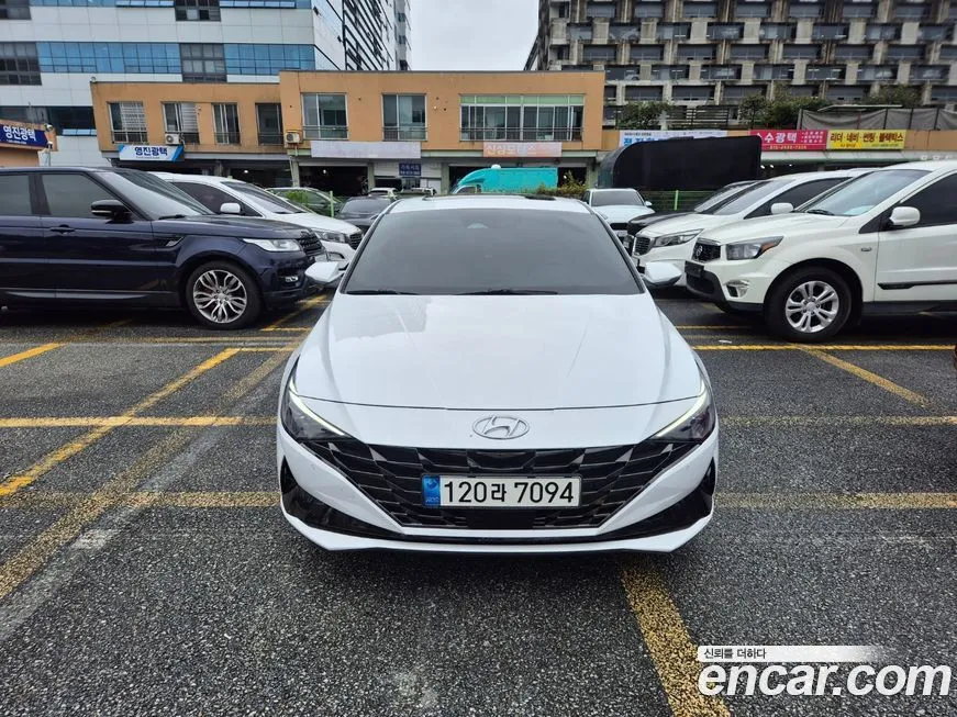 Hyundai AVANTE — фото 1