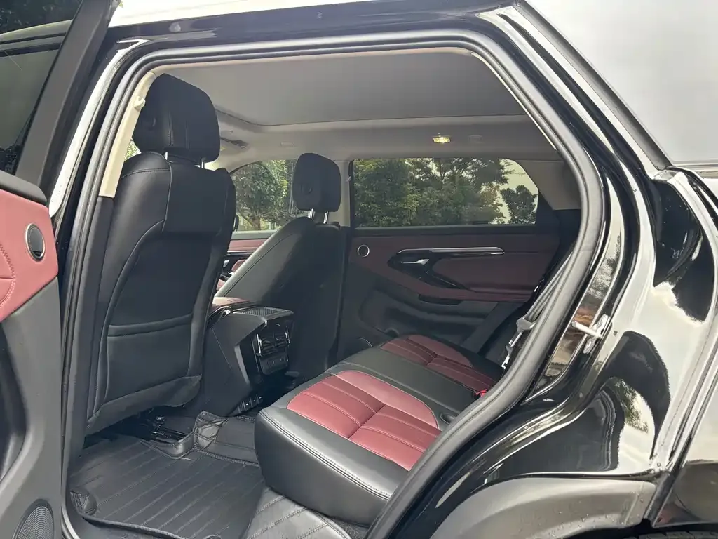Land Rover Evoque 2024 из CN, фото 10