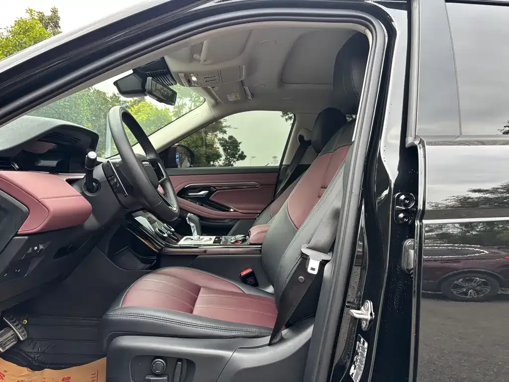 Land Rover Evoque 2024 из CN, фото 9