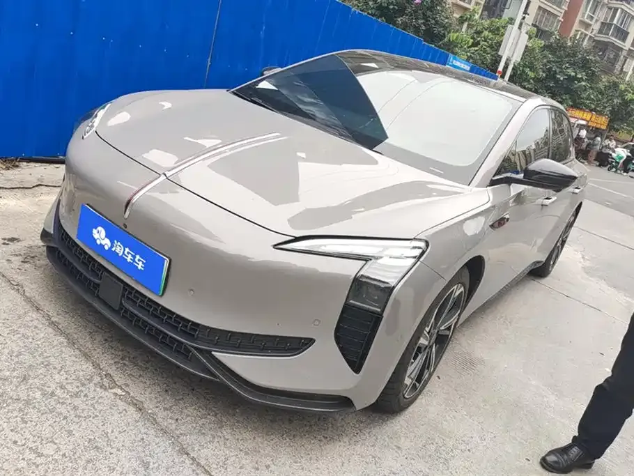 Hongqi EH7 2024 из CN, фото 1