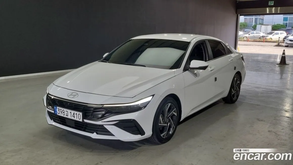 Hyundai AVANTE 2024 из KR, фото 1