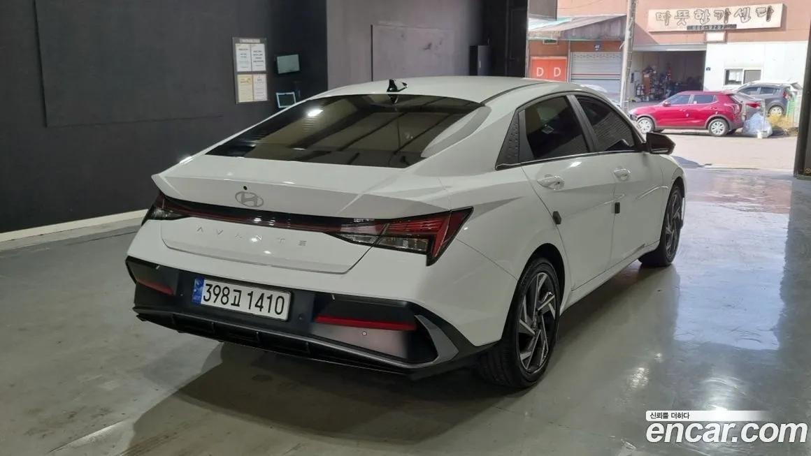 Hyundai AVANTE 2024 из KR, фото 3