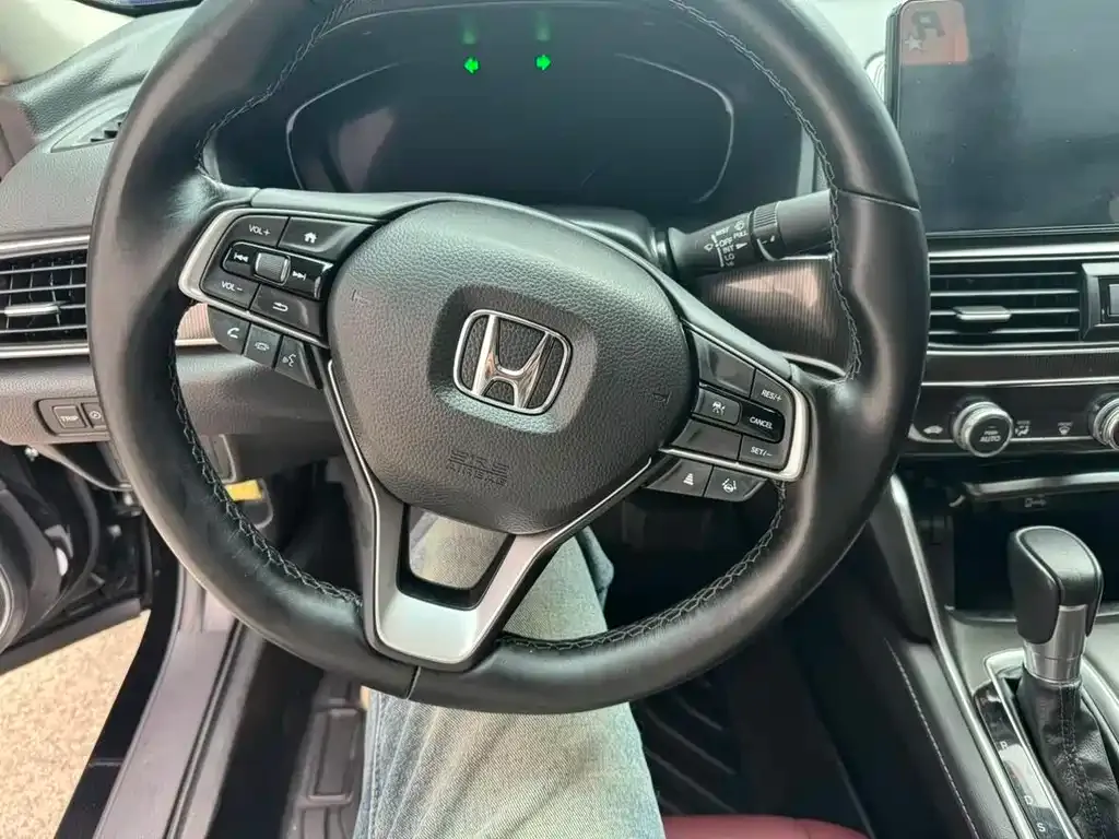 Honda Accord — фото 5