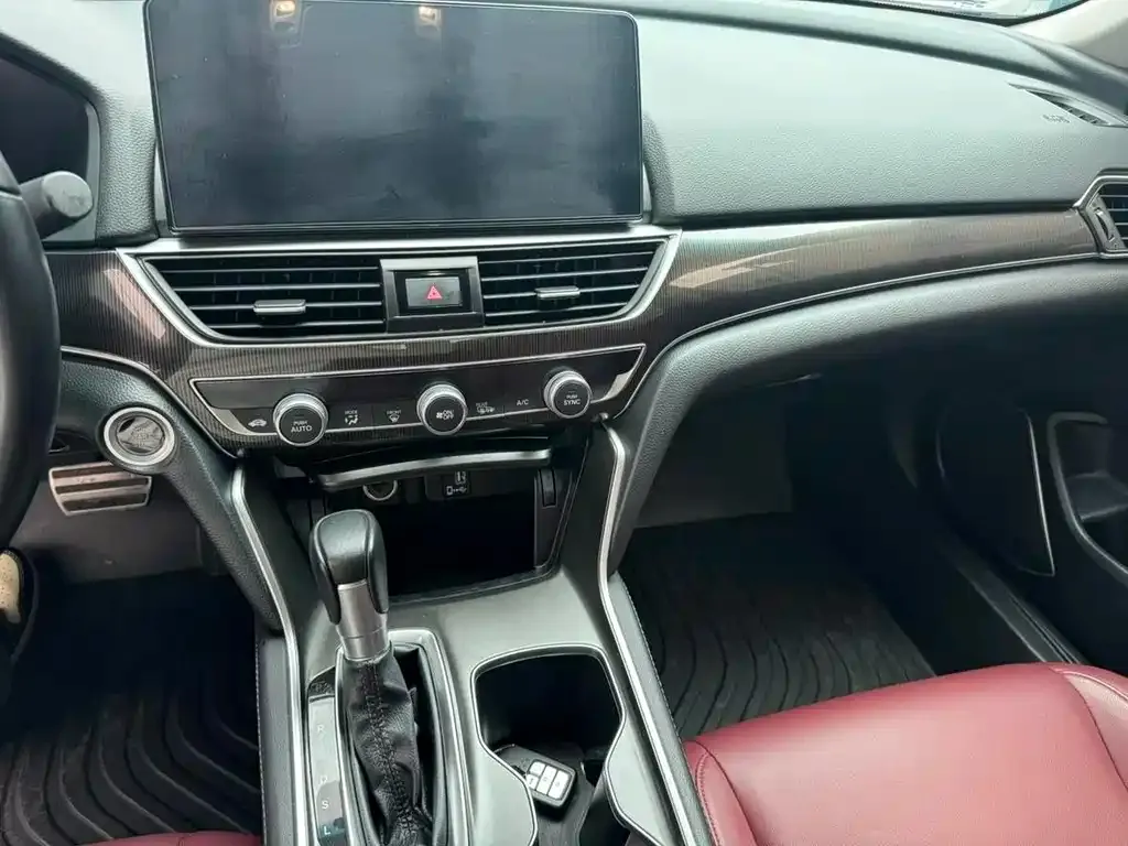 Honda Accord — фото 6