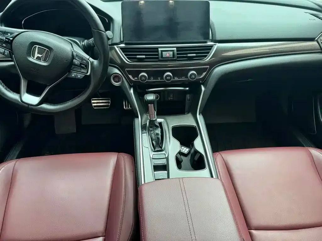 Honda Accord — фото 7
