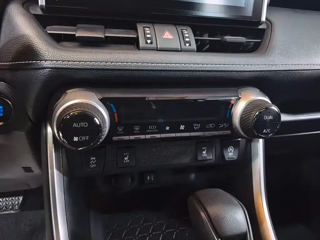 Toyota RAV4 2022 из CN, фото 9