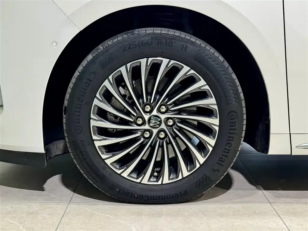 Buick Century 2024 из CN, фото 9