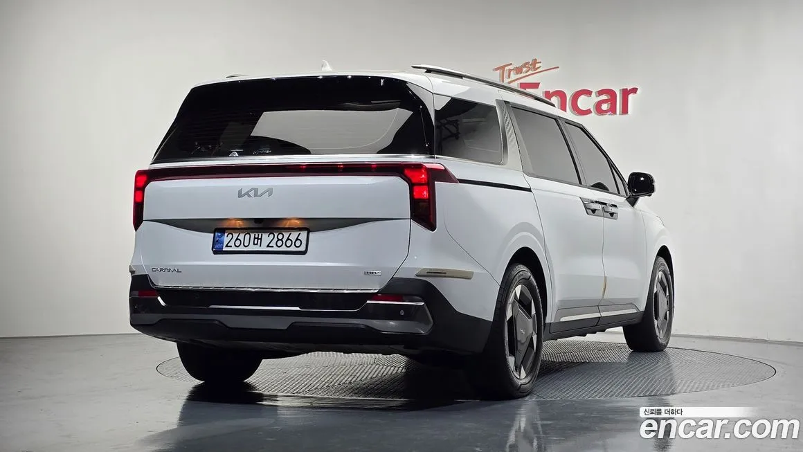 Kia Carnival 2024 из KR, фото 2