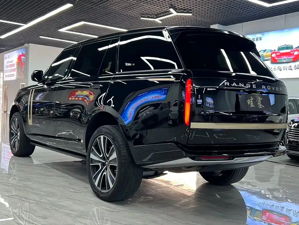 Land Rover Range Rover 2023 из CN, фото 2