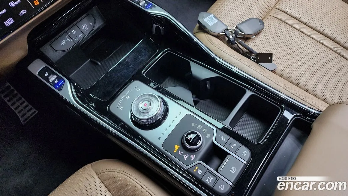 Kia Sorento — фото 9