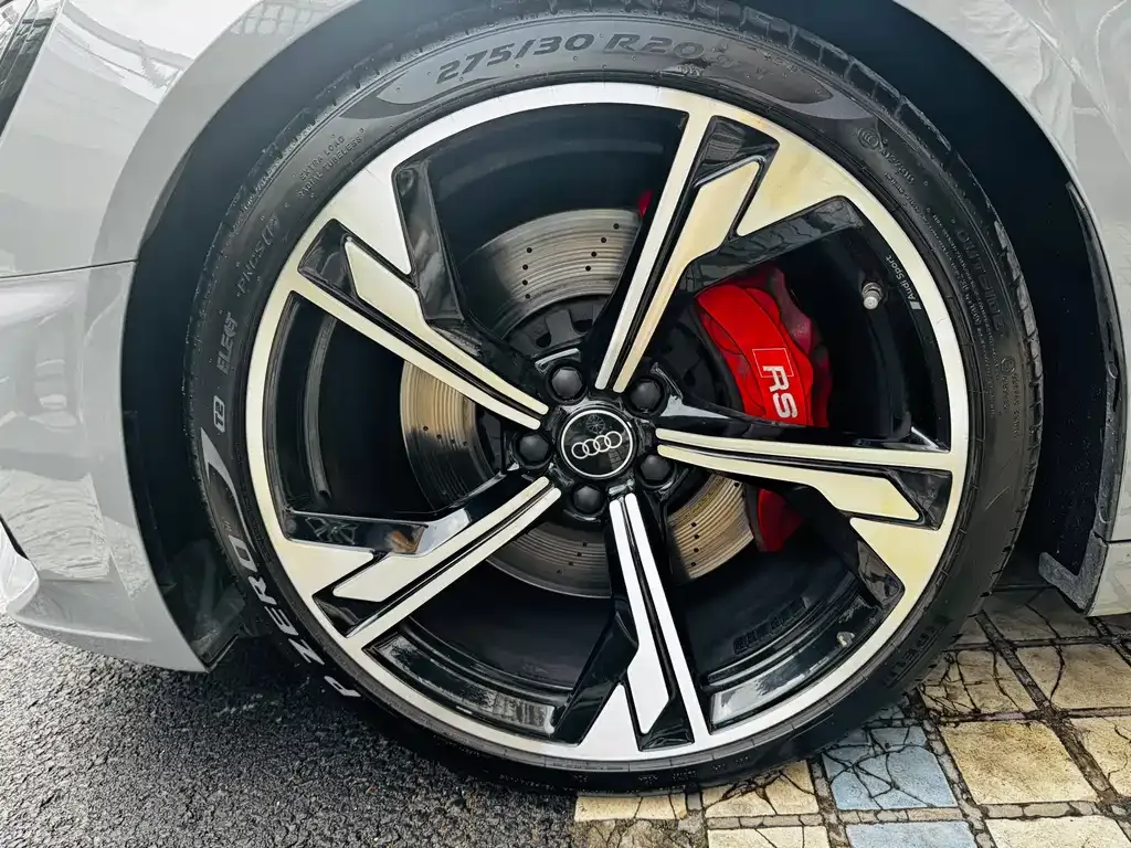 Audi RS 4 2022 из CN, фото 10