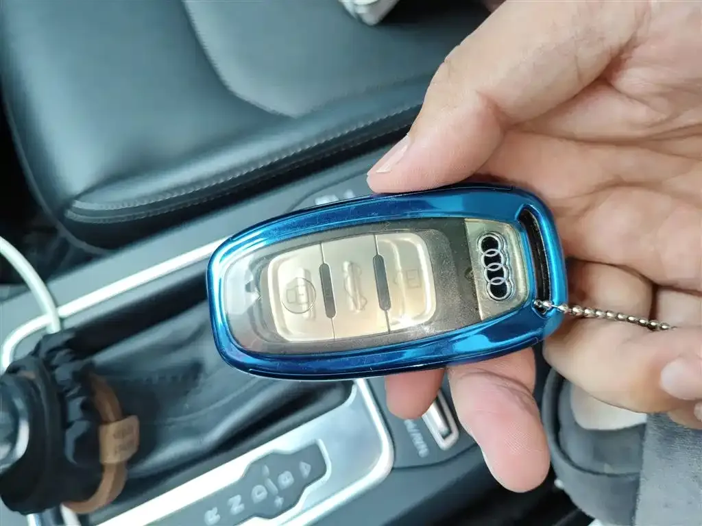 Audi Q2L e-tron 2021 из CN, фото 9