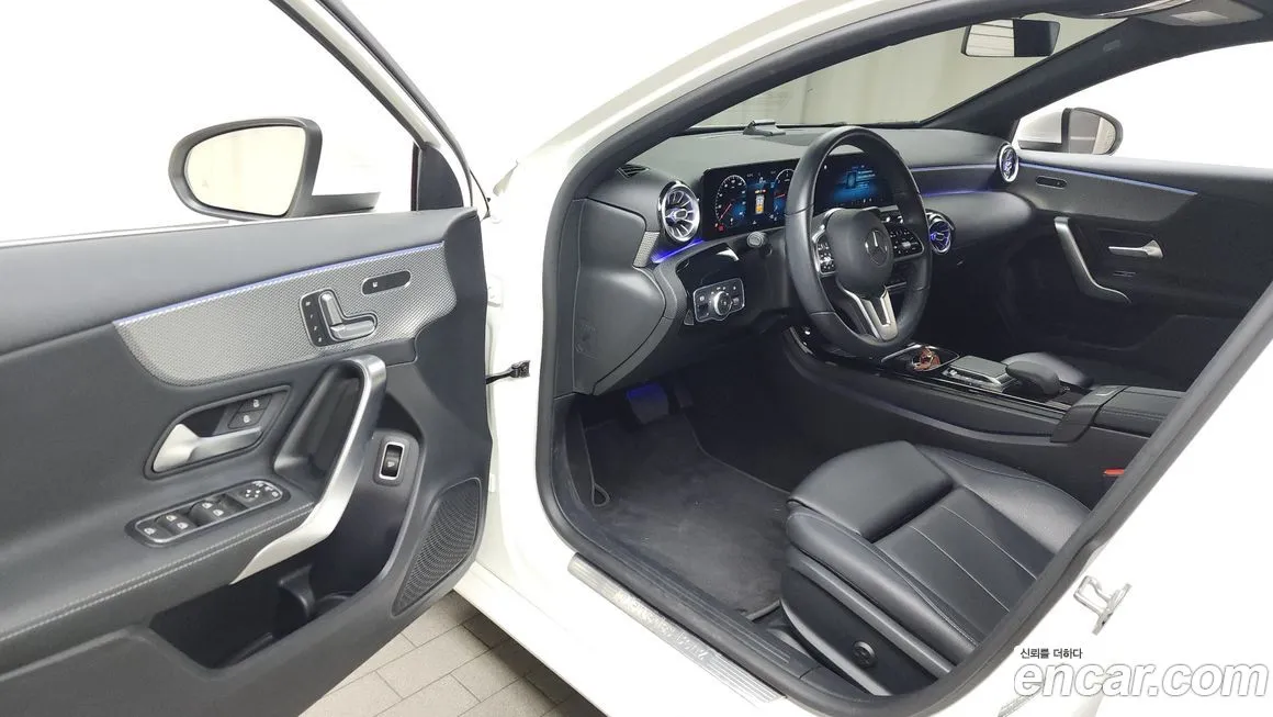 Mercedes-Benz A-Class — фото 10