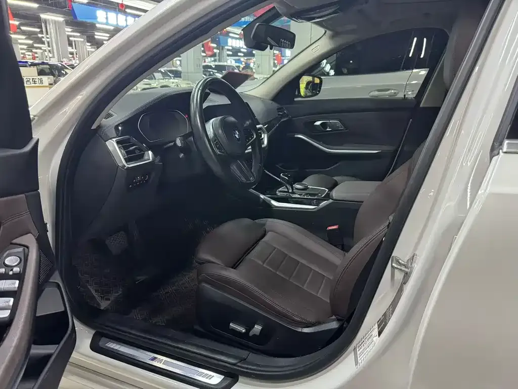 BMW 3 Series 2021 из CN, фото 4
