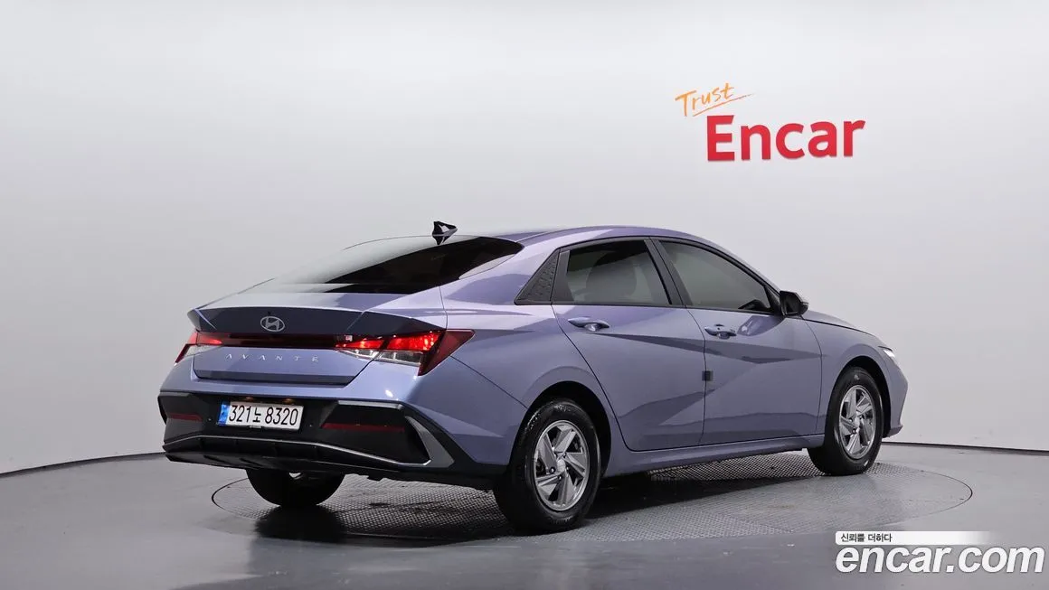 Hyundai AVANTE — фото 2