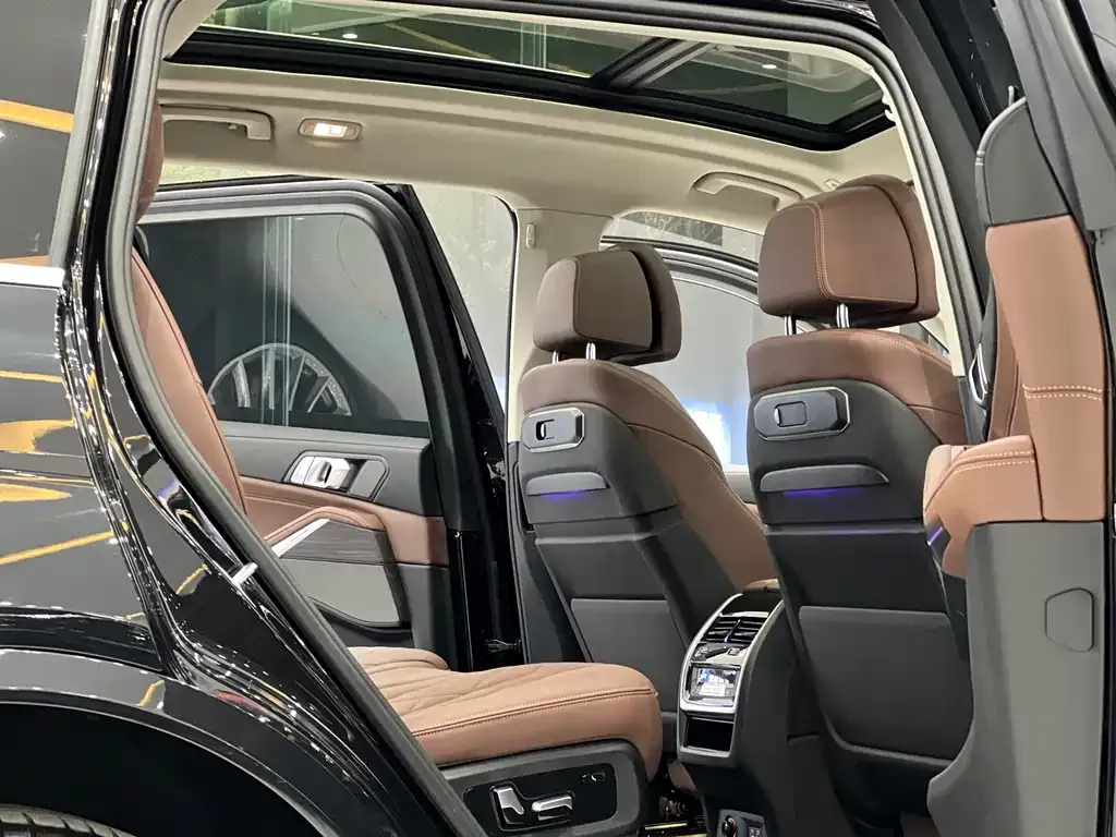 BMW X7 2023 из CN, фото 7