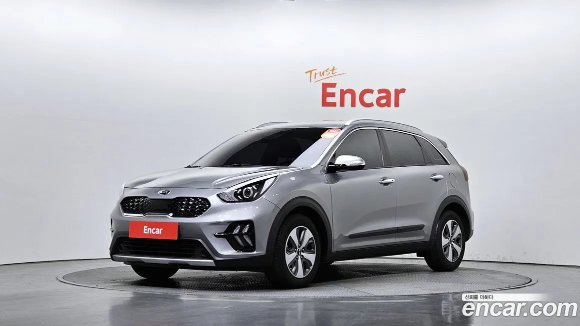 Kia Niro — фото 1