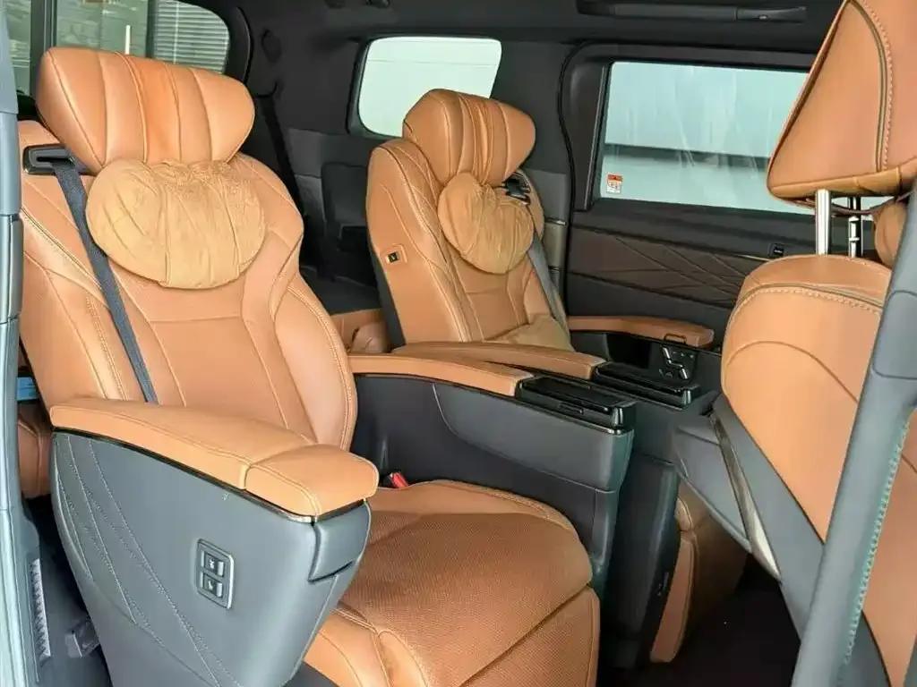 Toyota Vellfire 2024 из CN, фото 6