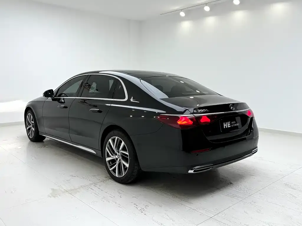 Mercedes-Benz E-Class 2024 из CN, фото 4