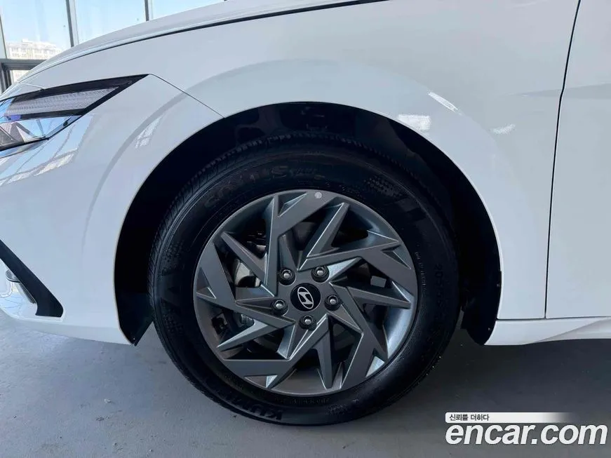 Hyundai AVANTE — фото 5