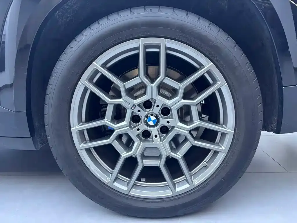 BMW XM 2024 из CN, фото 9