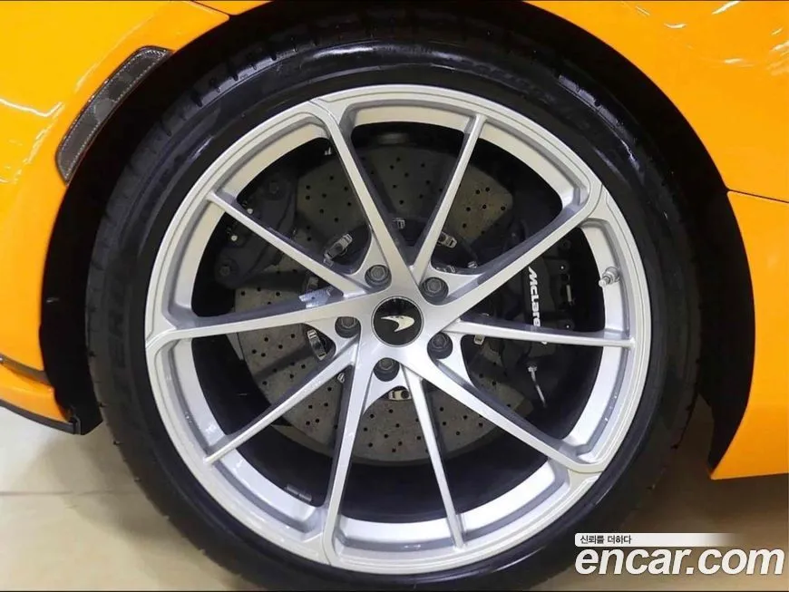 Mclaren 750S 2024 из KR, фото 9