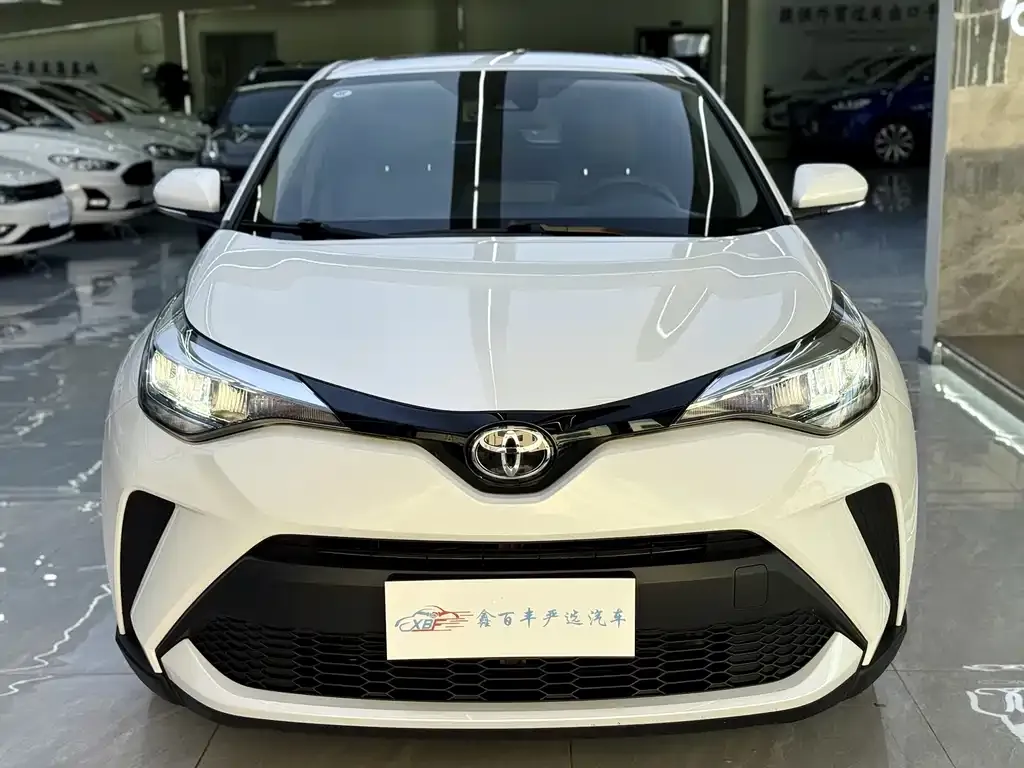 Toyota C-HR 2022 из CN, фото 2