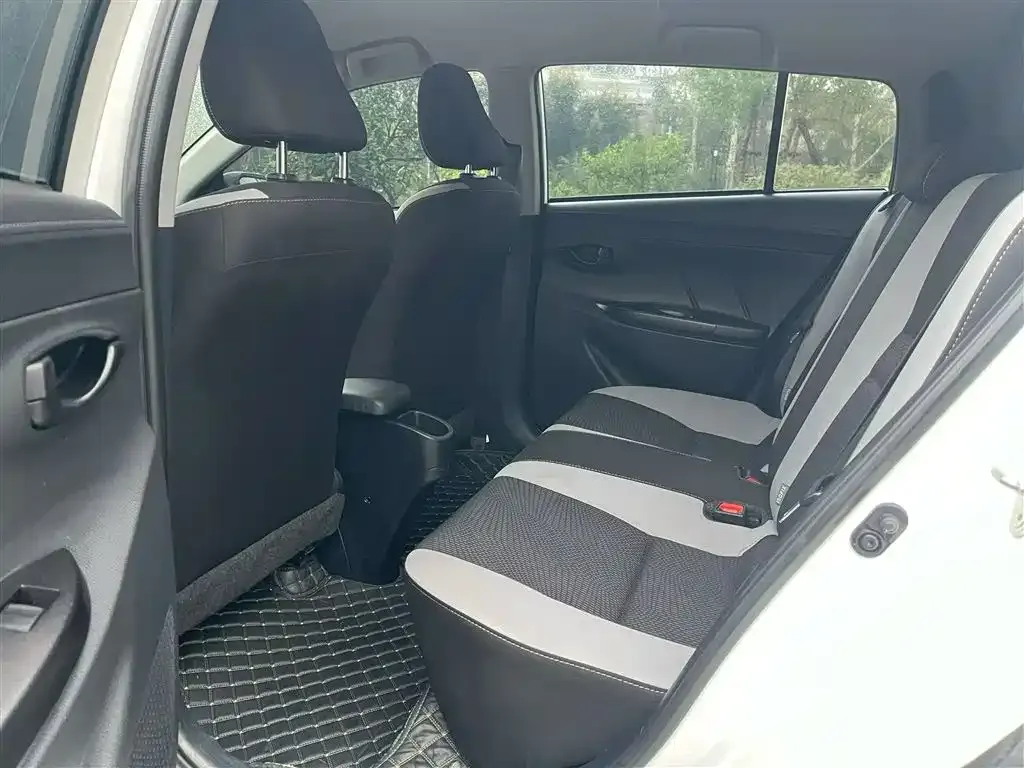 Toyota Yaris L 2023 из CN, фото 10