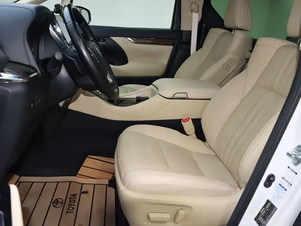 Toyota Vellfire 2023 из CN, фото 5