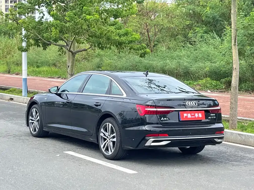 Audi A6L 2023 из CN, фото 4