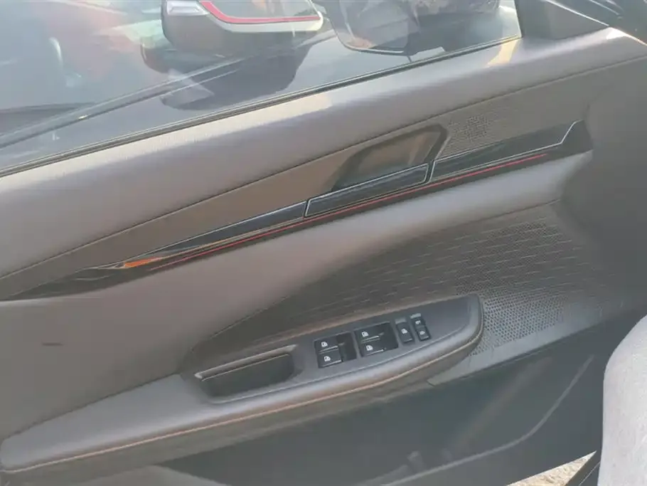 Changan UNI-V 2024 из CN, фото 7