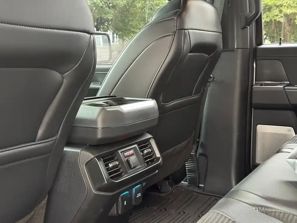 [object Object] F-150 Raptor 2024 из CN, фото 9