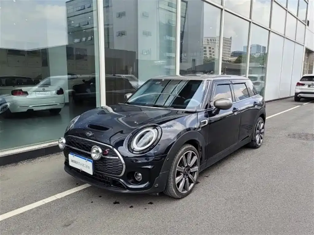 MINI Clubman — фото 1
