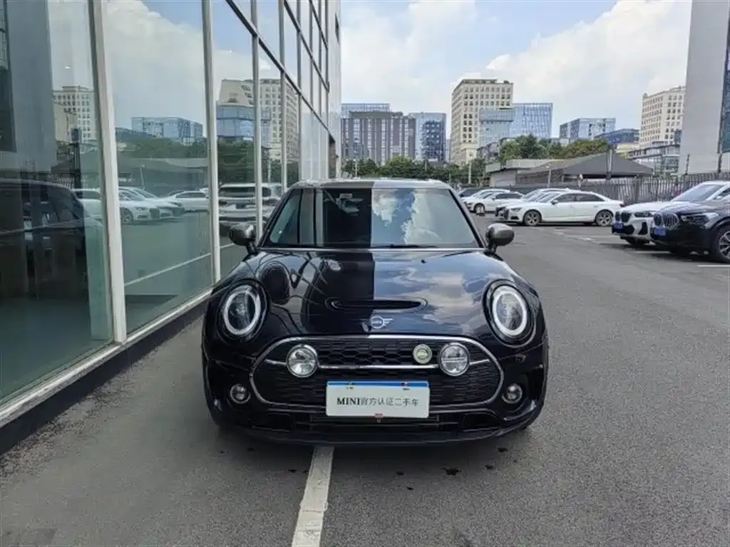 MINI Clubman — фото 3