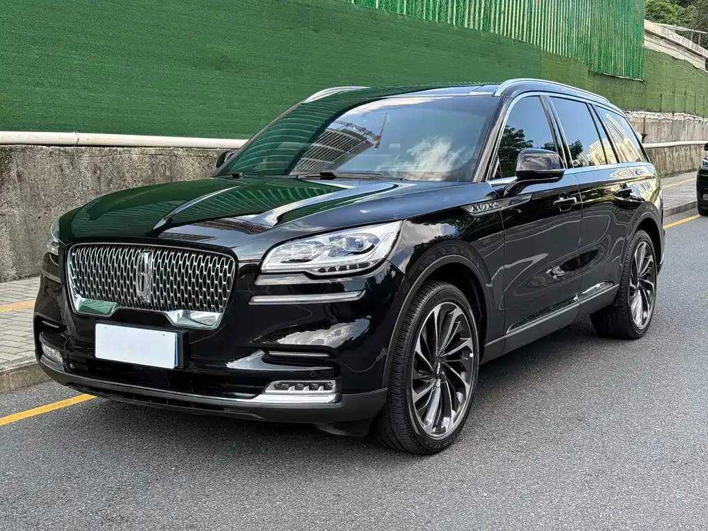 Lincoln Aviator — фото 1