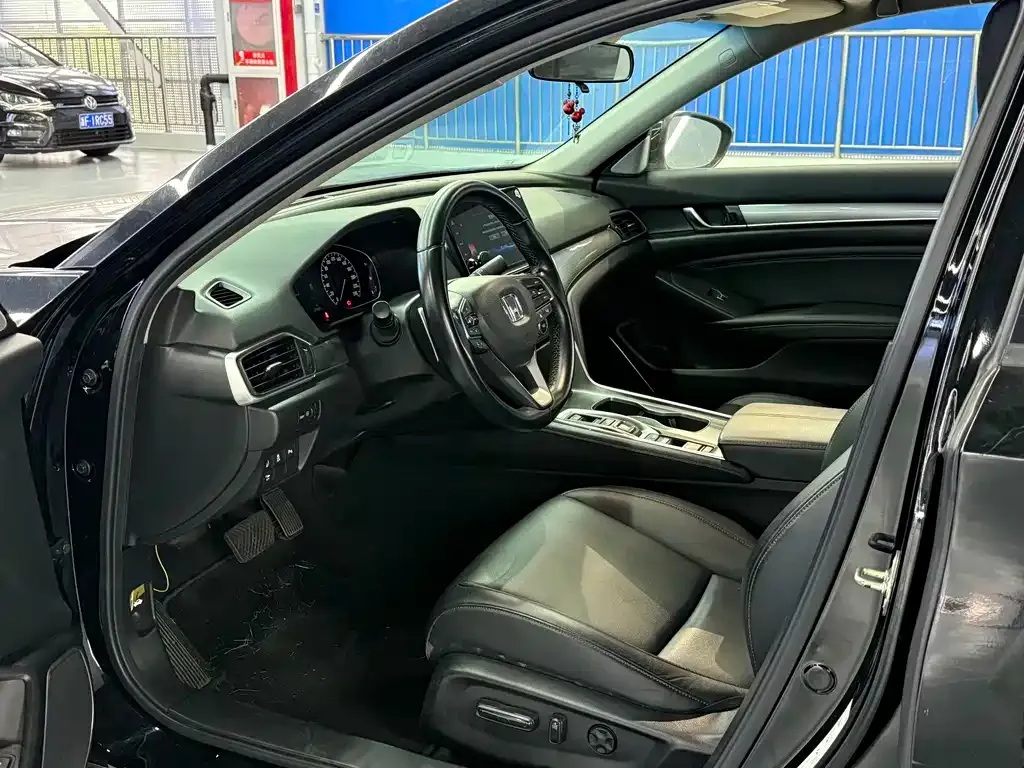 Honda Accord 2021 из CN, фото 10