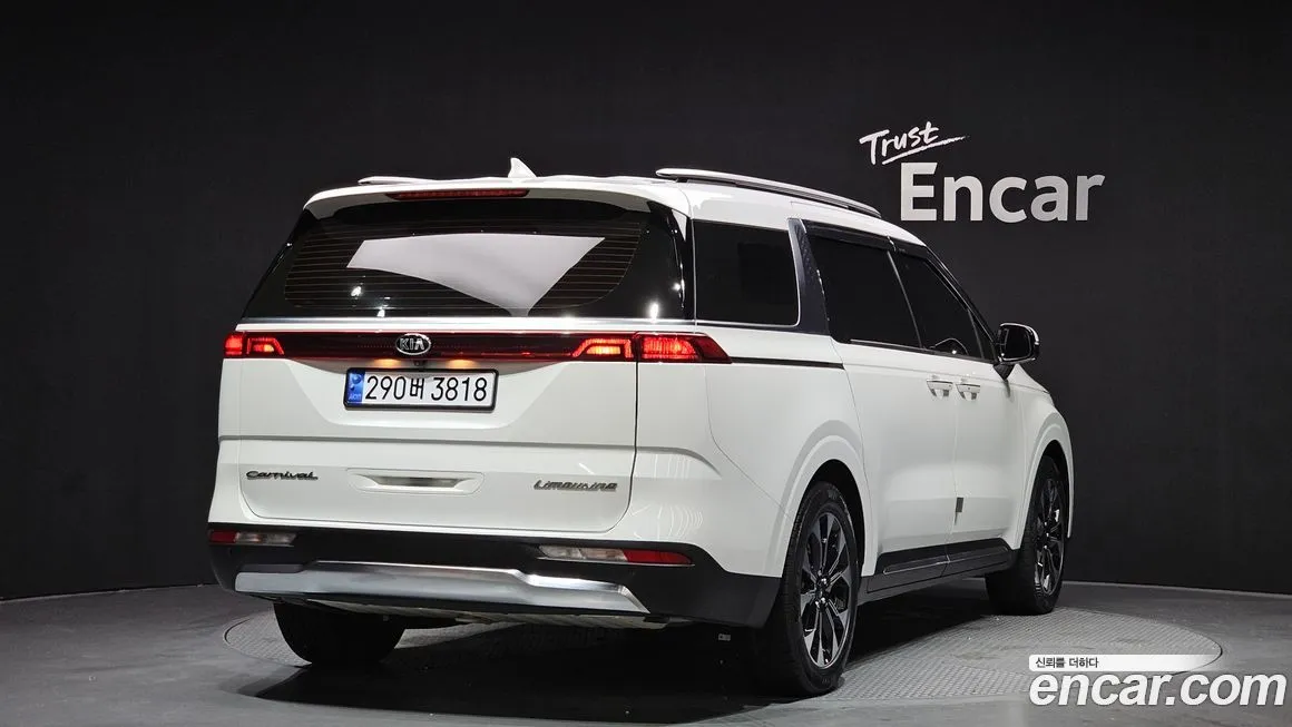 Kia Carnival — фото 2