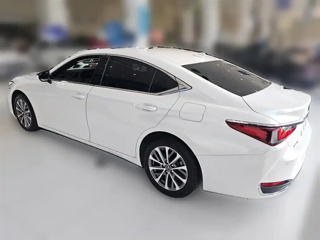 Lexus ES 2022 из CN, фото 9