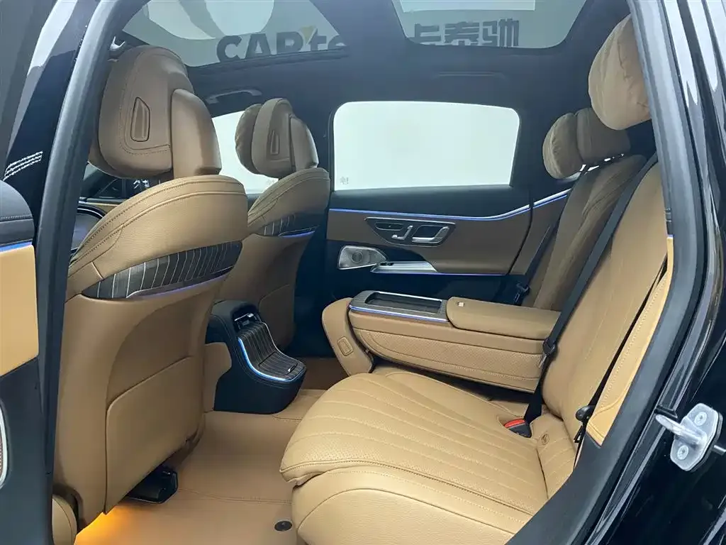 Mercedes-Benz E-Class 2024 из CN, фото 10