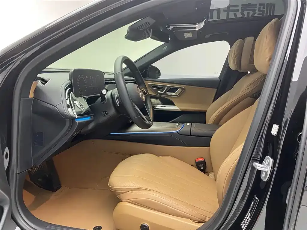 Mercedes-Benz E-Class 2024 из CN, фото 9