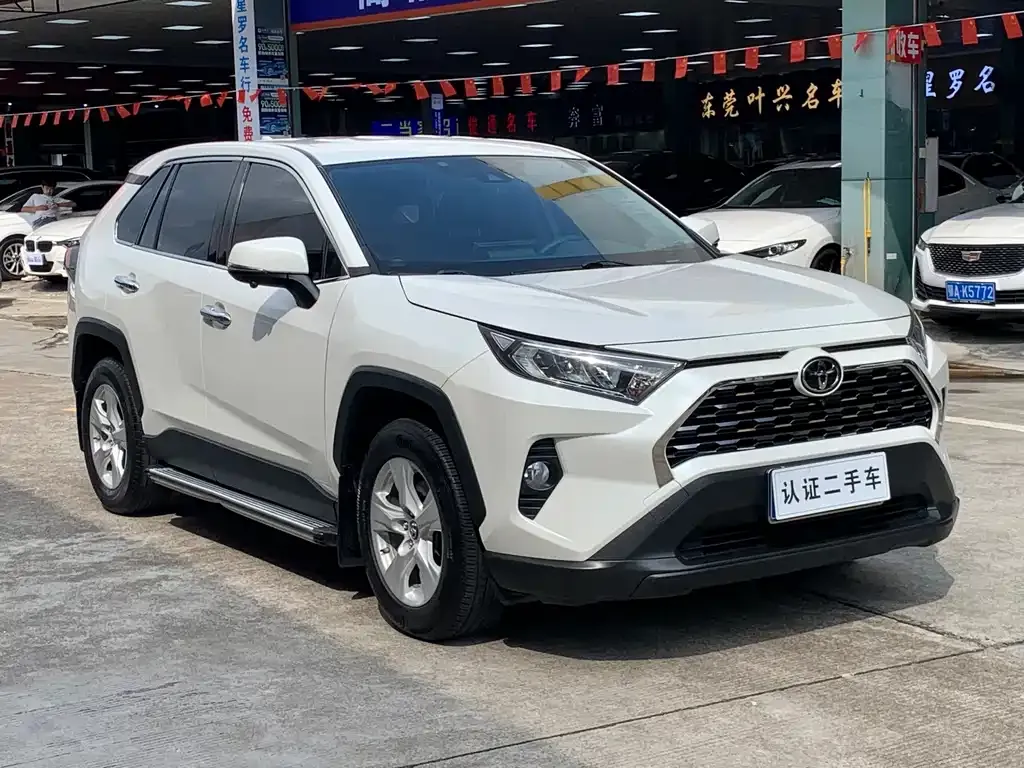 Toyota RAV4 2021 из CN, фото 3