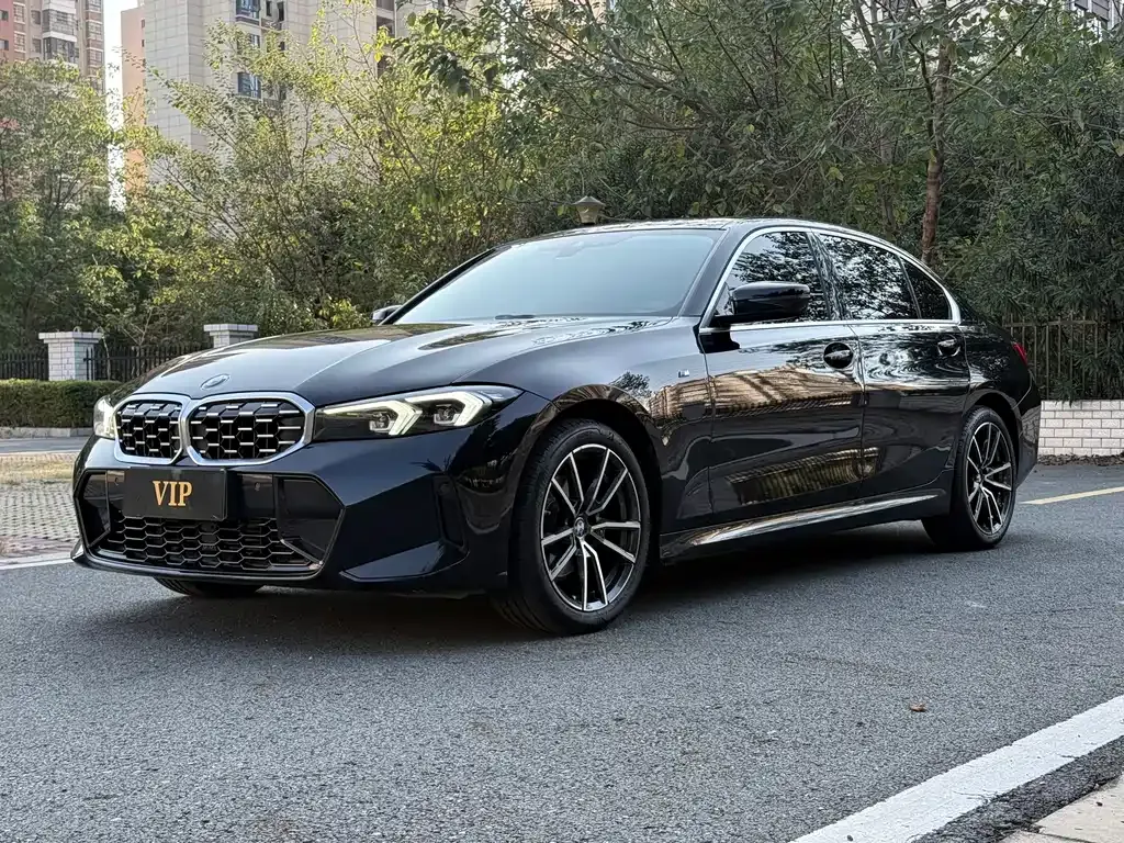 BMW 3 Series 2023 из CN, фото 1