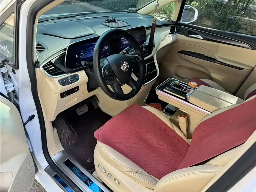 Buick GL8 2024 из CN, фото 9