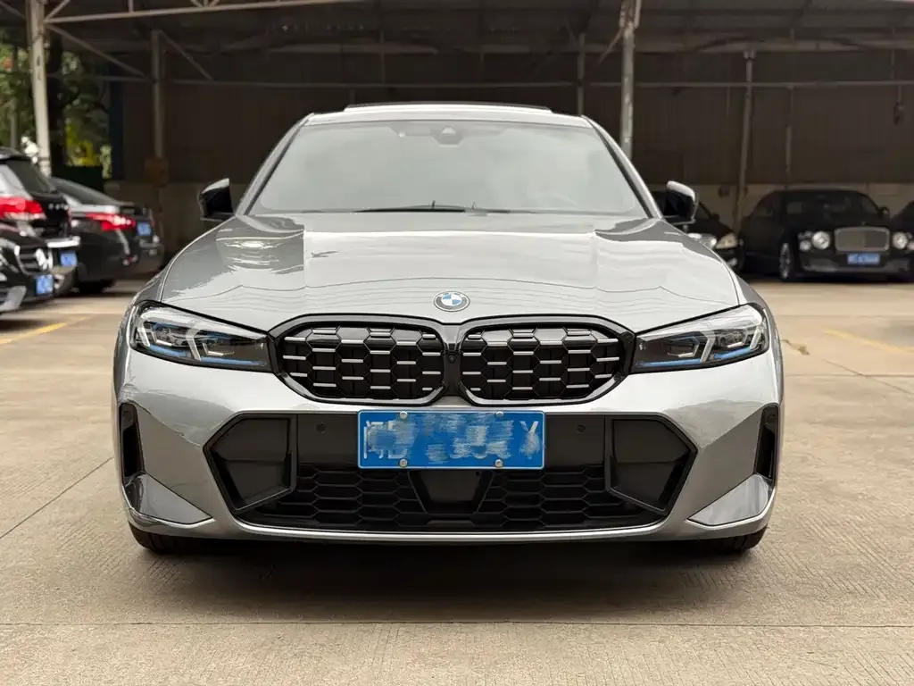 BMW 3 Series 2023 из CN, фото 2