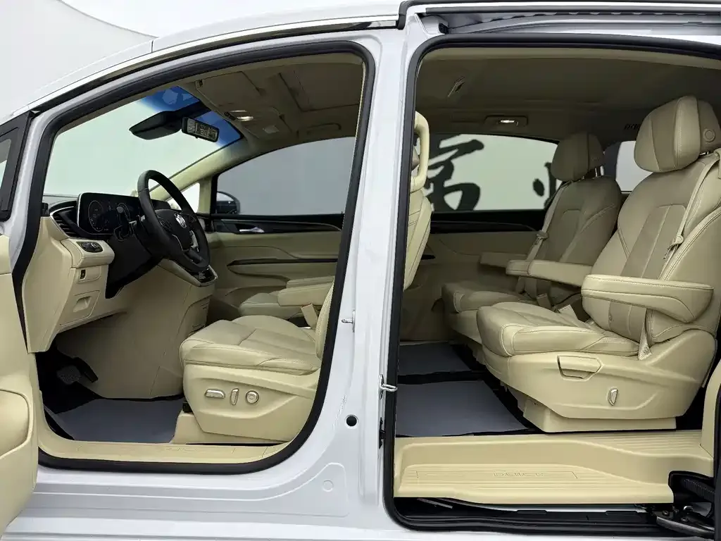 Buick GL8 2023 из CN, фото 4