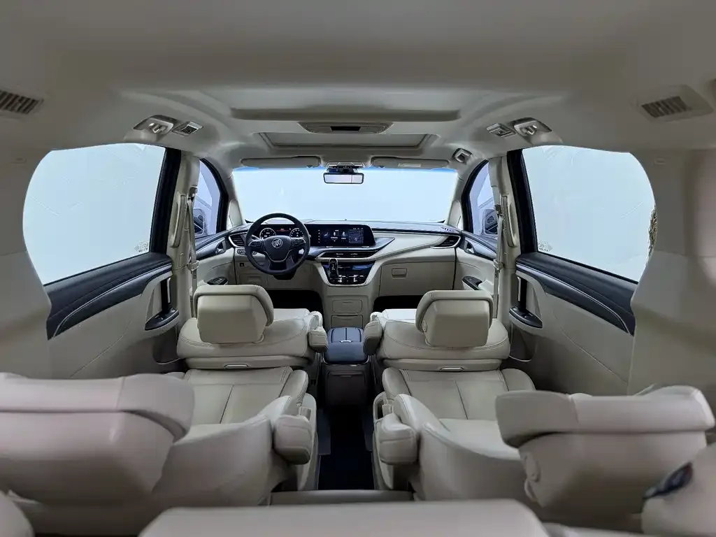 Buick GL8 2023 из CN, фото 7